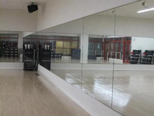 Miroirs sur mesure pour salle de sport, studios de danse à Ajaccio et Cauro, Cauro, CORSE DOUBLE VITRAGE